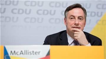 David McAllister äußert sich zum Krieg in der Ukraine und der Reaktion der Europäischen Union.