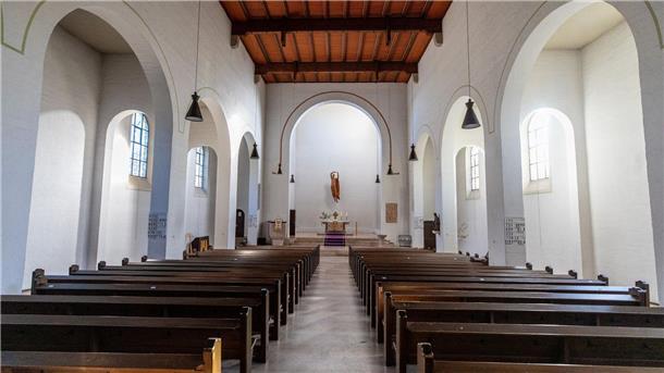Trend hält an: 2022 noch mehr Kirchenaustritte Den Kirchen laufen die Mitglieder davon - Zahl der Austritte hoch.