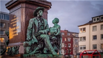 Denkmal des Bürgermeister Smidt auf dem Bremerhavener Theodor-Heuss-Platz im Januar 2023. Foto: Hartmann