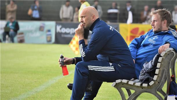 Dennis Ley (links) wird in der kommenden Saison nicht mehr bei der Leher TS auf der Trainerbank sitzen. Auch Assistenztrainer Stephen Zander (rechts) hört bei der ersten Herrenmannschaft auf. 