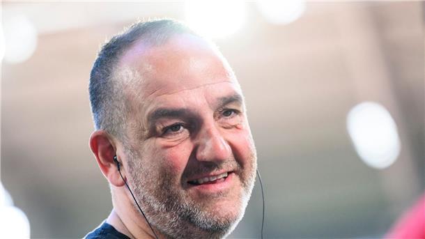 Heidenheim trifft in Conference-League-Playoffs auf Häcken Der 1. FC Heidenheim mit Spieler Frank Schmidt trifft in den Playoffs der Conference League auf den schwedischen Club BK Häcken.