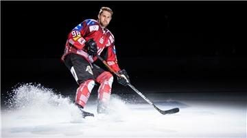 Der 21-jährige Luca Gläser ist bislang die positive Überraschung bei den Fischtown Pinguins.