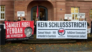 Der 27-jährige Asylbewerber Samuel Yeboah aus Ghana war 1991 infolge eines Brandanschlags gestorben. Nun soll es einen Landtags-Untersuchungsausschuss zu dem Fall geben.