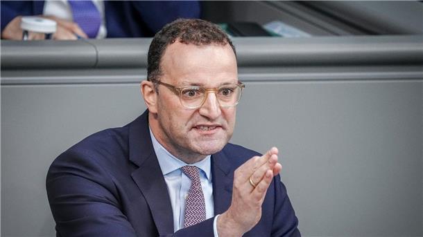 Spahn: Mehr Konsequenzen für nicht wahrgenommene Jobangebote Der Abgeordne Jens Spahn (CDU) bei einer Rede im Bundestag.