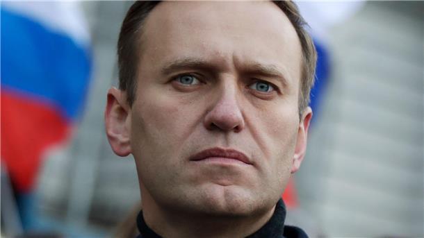 Der am 16. Februar in einem russischen Straflager gestorbene Oppositionsführer Alexej Nawalny bei einem Gedenkmarsch für den 2015 ermordeten Kremlkritiker Boris Nemzow.