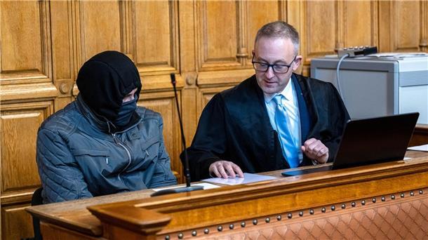 Der Angeklagte soll Kinder und Jugendliche aufgefordert haben, ihm Videos mit sexuellen Inhalten zu schicken. 