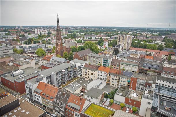 Der Ausblick aus dem 19. Stock des Clomumbus-Centers in Bremerhaven-Mitte. Der B...