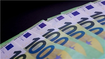 Sechs 100-Euro-Scheine