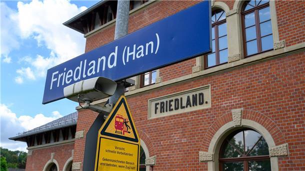 Viele Fragen offen nach Tod von 16-Jähriger in Friedland Der Bahnhof Friedland liegt rund 20 Autominuten von Göttingen entfernt, nahe der Grenze zu Hessen und Thüringen.
