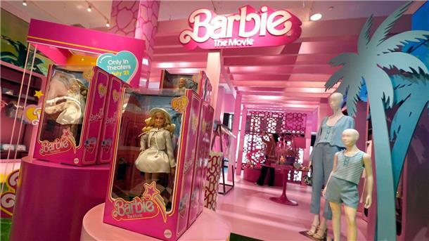 Mattel profitiert weiter von „Barbie“-Film Der „Barbie“-Film hat weltweit mehr als eine Milliarde Dollar eingespielt und auch das zuvor oft schwächelnde Interesse an Barbie-Produkten angekurbelt.