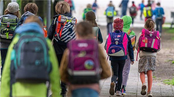 Der Bauboom der vergangenen Jahre hat seine Spuren hinterlassen: Immer mehr junge Familien sind nach Schiffdorf gezogen, jetzt drängen immer mehr Kinder in die Grundschulen.