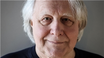 Der bekannte Radiomoderator Peter Urban (NDR 2) ist am Mittwoch, 24. Mai, um 19.30 Uhr zu Gast auf der Kulturbühne Bremervörde, Bremer Straße 11.