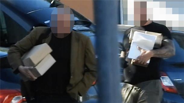 Reichsbürger treffen sich im Landkreis Cuxhaven zu einem Vortrag von Dr. Matthes Haug (links). 
