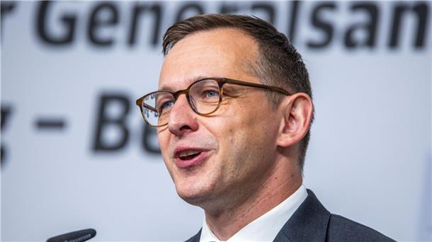 Der bisherige Chef bleibt im Amt.