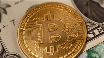 Der Bitcoin hat seit seinem Allzeithoch zum Amtsantritt von US-Präsident Donald Trump rund 28 Prozent an Wert in US-Dollar verloren. 