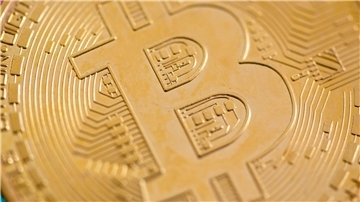 Der Bitcoin kommt derzeit auf eine Marktkapitalisierung von rund 2,1 Billionen Dollar.
