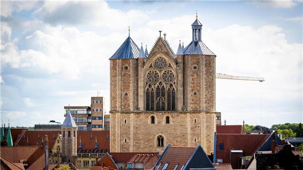 Landesbischof: Parteien, Kirche und Bürger in Verantwortung Der Braunschweiger Dom ist Bischofskirche der Evangelisch-lutherischen Landeskirche in Braunschweig. (Symbolbild)