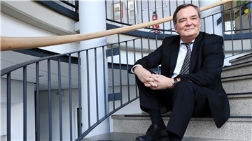 Der Bremer Ökonom Professor Dr. Rudolf Hickel setzt auf eine neue Strategie gegen die Corona-Pandemie. Foto: privat