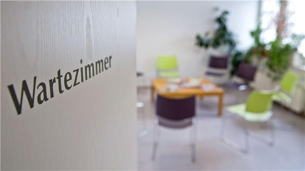 Blockieren Privatpatienten Termine? Ärzte sagen Nein Der Bundesrat berät über eine gerechte Terminvergabe für Patienten. (Symbolbild)