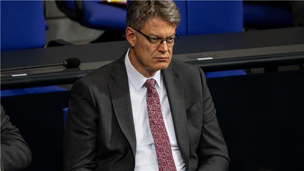Der Bundesverkehrsminister muss den Ländern einiges erklären.