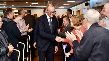Der CDU-Bundesvorsitzende Friedrich Merz war im Wahlkampf im Landkreis Rotenburg zu Gast.