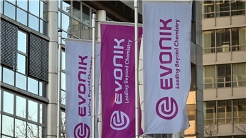 Der Chemiekonzern Evonik will Kosten senken.