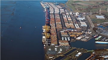 Der Containerumschlag in Bremerhaven geht zurück.