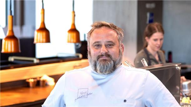 Sterne-Koch nach Berlin-Flucht erfolgreich in Estland Der deutsche Sternekoch Matthias Diether in seinem Restaurant „180° by Matthias Diether“ in Tallinn.
