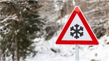 Der Deutsche Wetterdienst warnt vor Eisregen im Süden Deutschlands.