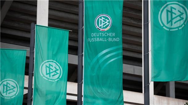 Mehr Schutz für Schwangere und Mütter im Fußball Der DFB verstärkt den Mutterschutz für Spielerinnen