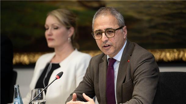 Niedersachsens Gewerkschaften fordern stabile Politik Der DGB-Vorsitzende Payandeh will noch in diesem Jahr das Tariftreuegesetz in Niedersachsen. (Archivbild)
