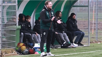 Der ehemalige A/O/Heeslingen-Trainer Yannick Viol erlebt mit seiner U15 gerade eine erfolgreiche Saison. Werder Bremen führt derzeit die Tabelle in der Regionalliga Nord an.