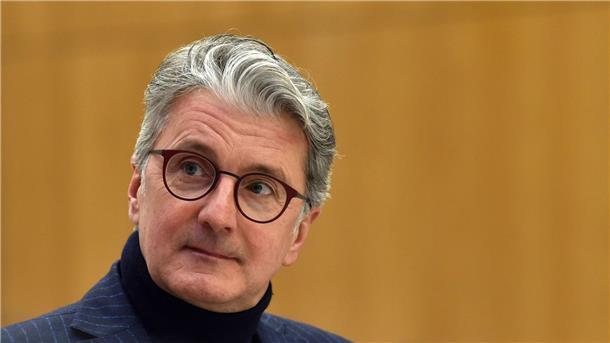 Gericht stellt Ex-Audi-Chef Stadler Bewährung in Aussicht Der ehemalige Audi-Chef Rupert Stadler im Landgericht München (Archivbild).