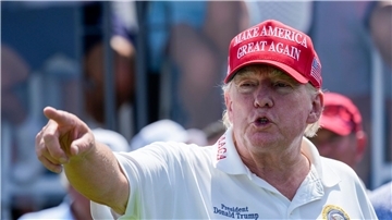 Der ehemalige US-Präsident Donald Trump darf laut Richterin sensible Beweise in dem Verfahren nicht öffentlich machen.