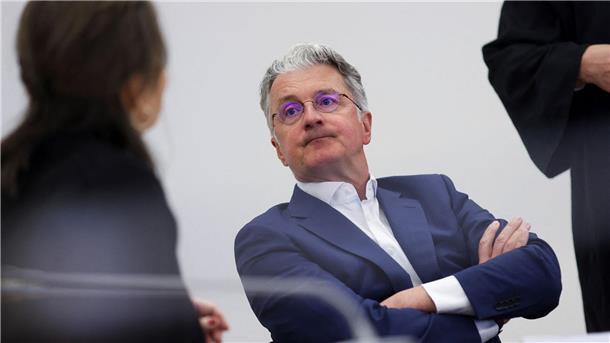 Ex-Audi-Chef Stadler gesteht im Dieselprozess und bedauert Der ehemaligen Audi-Chef Rupert Stadler hat vor dem Münchener Landgericht ein Geständnis abgelegt.