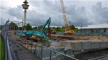 Das Foto zeigt die Abrissstelle der "Seute Deern".
