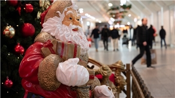 Der Einzelhandel setzt auf den letzten Öffnungstag vor Weihnachten.