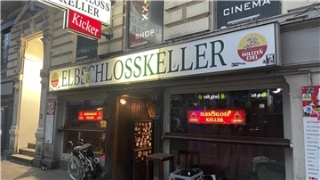 Zu Besuch im Bermuda-Dreieck des True Crime in Hamburg - ein Cuxländer packt aus Eine Kneipe von außen.