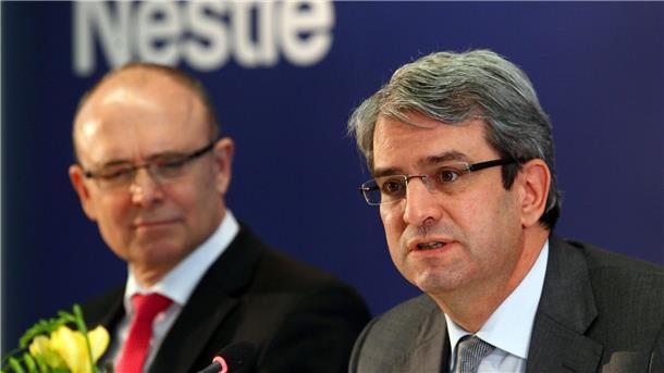 Zweiter Chefwechsel in einem Jahr - Nestlé unter Druck Der entlassene Nestle-Manager Laurent Freixe (rechts) - hier auf einer Pressekonferenz 2012