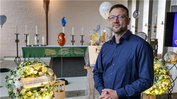 Der evangelische Pastor Simon Laufer war Ansprechpartner in der katholischen St. Michael Kirche in Bremervörde.