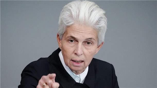 Der FDP-Vorstand hat Strack-Zimmermann als Spitzenkandidatin für die Europawahl im kommenden Jahr nominiert.