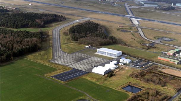 Der Flughafen in Nordholz ist als Weltraumbahnhof im Gespräch.