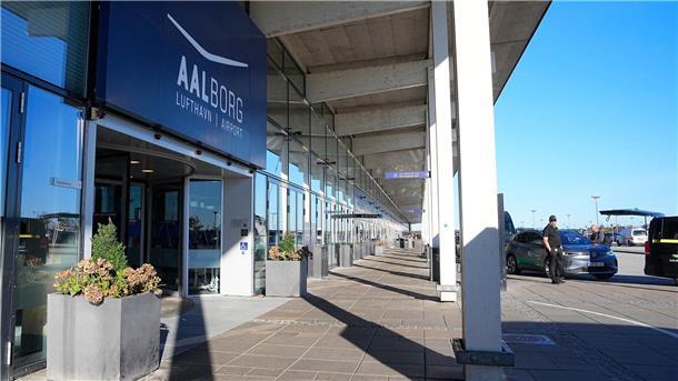 „Hybrider Angriff“ mit Drohnen auf dänische Flughäfen Der Flughafen von Aalborg musste vorübergehend für Starts und Landungen gesperrt werden.