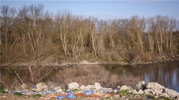 Der Fluss Mariza (Fluss Evros in Griechenland) fließt an der Grenze zwischen der Türkei und Griechenland.