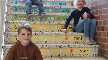 Der Förderverein Grundschulen Elsdorf unterstützt die Schule auf vielfältige Weise. Er macht viele Projekte für die Kinder möglich.