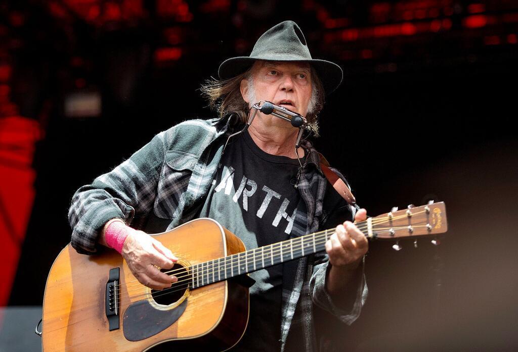 Neil Young besorgt über Wiedereinreise in die USA Der Folkrock-Musiker plant im Sommer auch ein Konzert in Deutschland. (Archivbild)