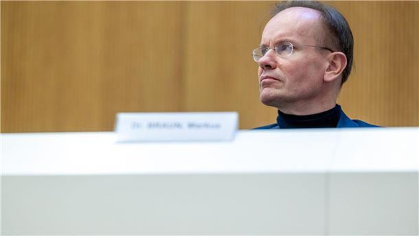 50.000 Wirecard-Aktionäre dürfen auf ein wenig Geld hoffen Der frühere Wirecard-Chef Markus Braun hat als einstiger größter Wirecard-Aktionär selbst immense Summen verloren.