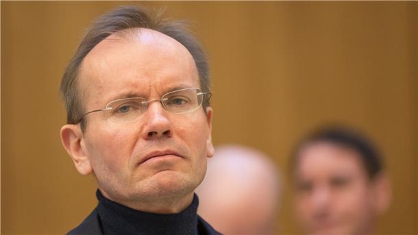 Wirecard-Prozess: Verteidiger weist Vorwürfe zurück Der frühere Wirecard-Vorstandschef Markus Braun am zweiten Verhandlungstag im Gerichtssaal in München.