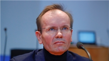 Der frühere Wirecard-Vorstandschef Markus Braun sitzt im Wirecard-Untersuchungsausschuss des Bundestags, bevor er seine Aussage macht.
