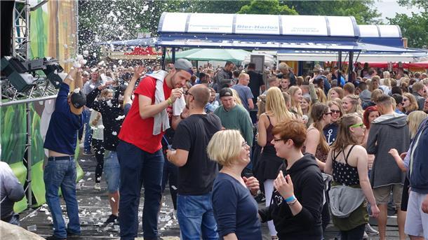 Der Frühtanz in Steinau (Foto) ist eine Kultveranstaltung. In diesem Jahr gibt es Konkurrenz in Lüdingworth.